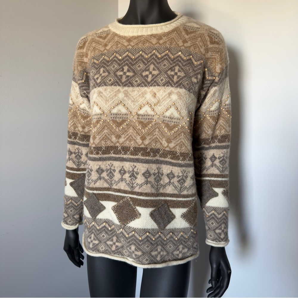 104. VTG Northern Isles Hand-Embroidered Geometric Wool Sweater | Size M